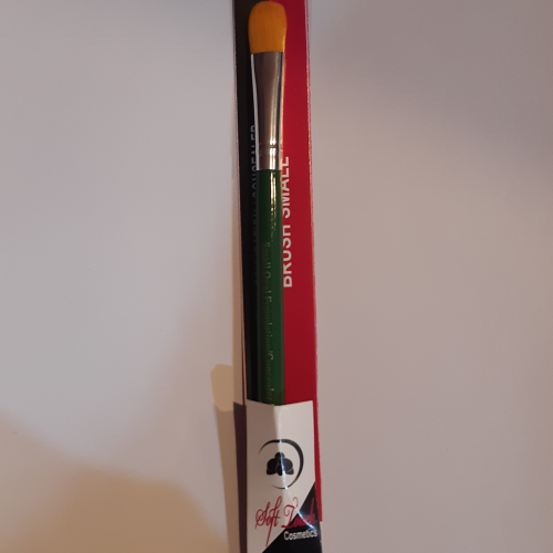 SOFT TOUCH OVAL CONCEALER BRUSH