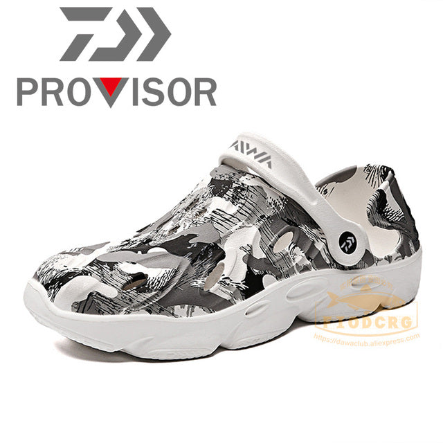 2022 New Fishing Slippers Summer Beach Men Sandals Rubber Flat Breathable Shoes Outdoor Fishing Shoes Fishing Sandals