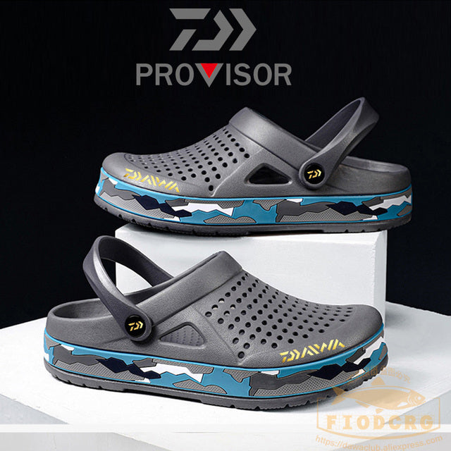 2022 New Fishing Slippers Summer Beach Men Sandals Rubber Flat Breathable Shoes Outdoor Fishing Shoes Fishing Sandals